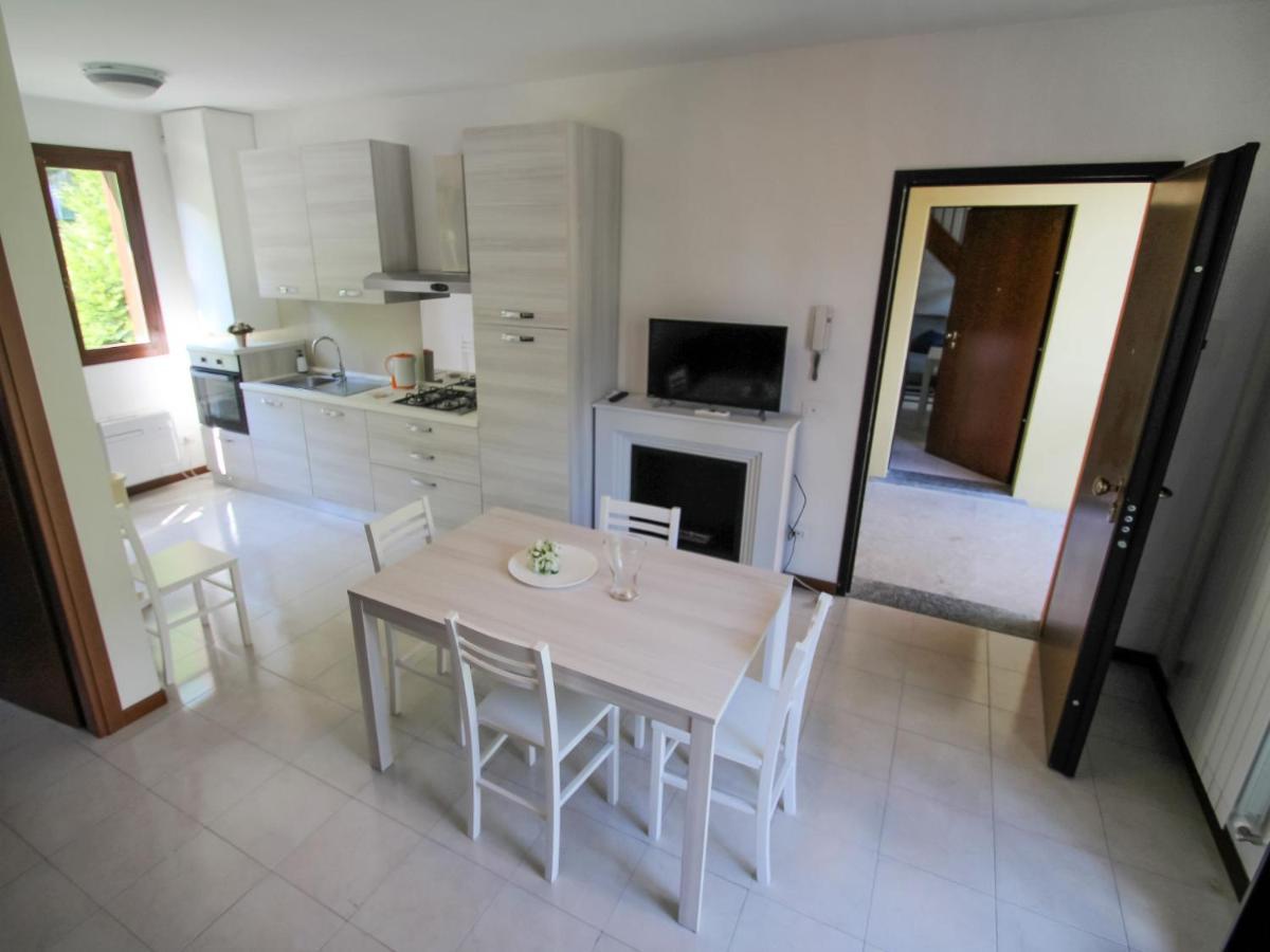 Ferienwohnung Locazione Turistica Borgo Castello Argegno Exterior foto